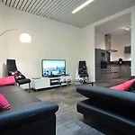 Апартаменты Renove, 3 Ch. Avec Parking Prive, Hyper-centre - Fr-1-744-36 *